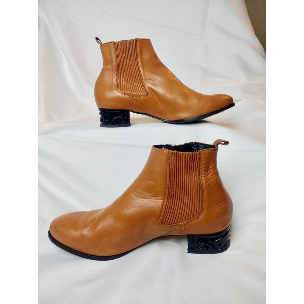 Miista Chelsea Boots